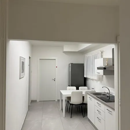 Apartment Re House & Deluxe *
